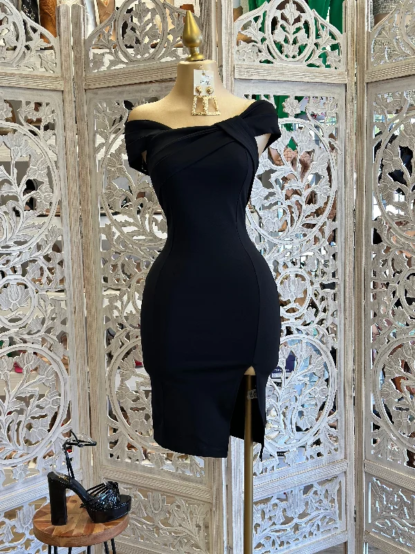 Long Party Dresses with Train for Ladies' Red Carpet EventsBlack Twist Front Slit Dress Long Party Dresses with Train for Ladies' Red Carpet EventsBlack Twist Front Slit Dress