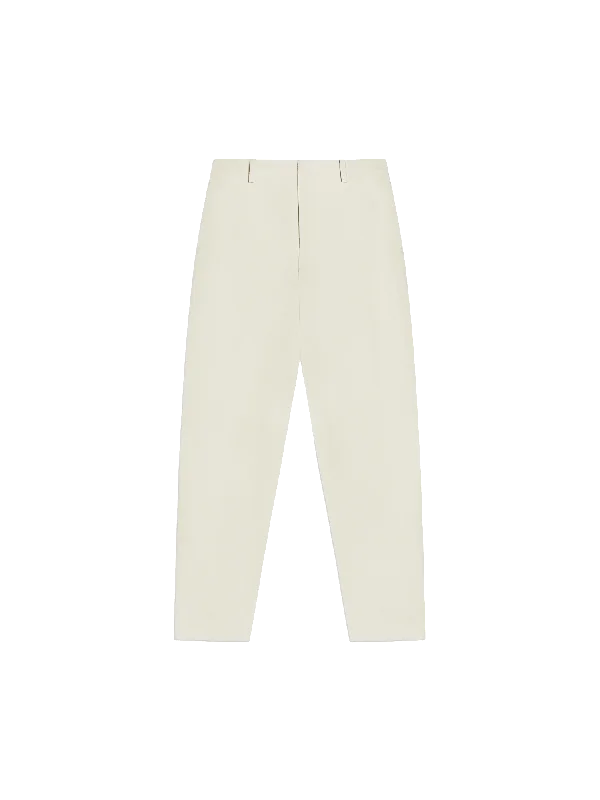 Puffer vests with a shiny, metallic finish for a more stylish lookWomens Organic Cotton Regular Fit Trouser—elderflower