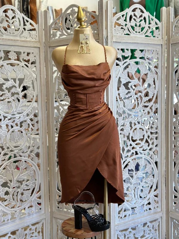 Party Dresses with High Low Sheer Skirt and Embroidered Birds for Ladies' Nature Inspired and Dramatic LookDraped Midi Silk Brown Corset Dress Party Dresses with High Low Sheer Skirt and Embroidered Birds for Ladies' Nature Inspired and Dramatic LookDraped Midi Silk Brown Corset Dress