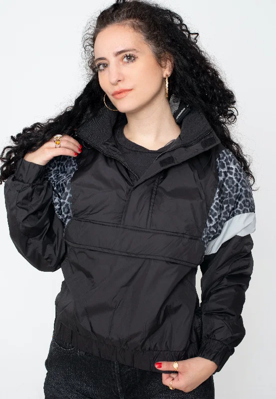 Printed kimono jackets with a paisley pattern for an exotic lookUrban Classics - Ladies Aop Mixed Pull Black/Snowleo/Lightasphalt - Jacket Printed kimono jackets with a paisley pattern for an exotic lookUrban Classics - Ladies Aop Mixed Pull Black/Snowleo/Lightasphalt - Jacket