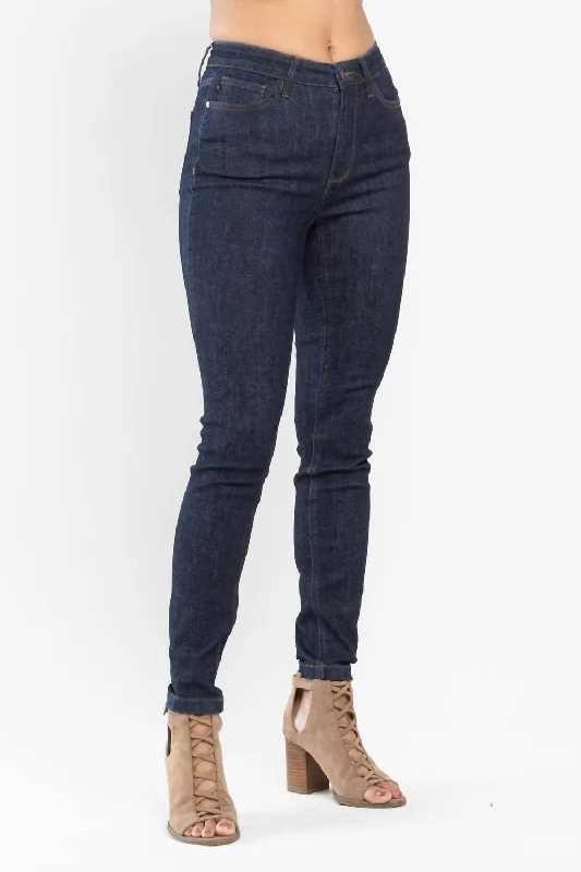 Slim - leg denim jeans to streamline the legs and create a sleek appearanceClassic Back Pocket Embroidery Skinny Jeans In Blue Slim - leg denim jeans to streamline the legs and create a sleek appearanceClassic Back Pocket Embroidery Skinny Jeans In Blue