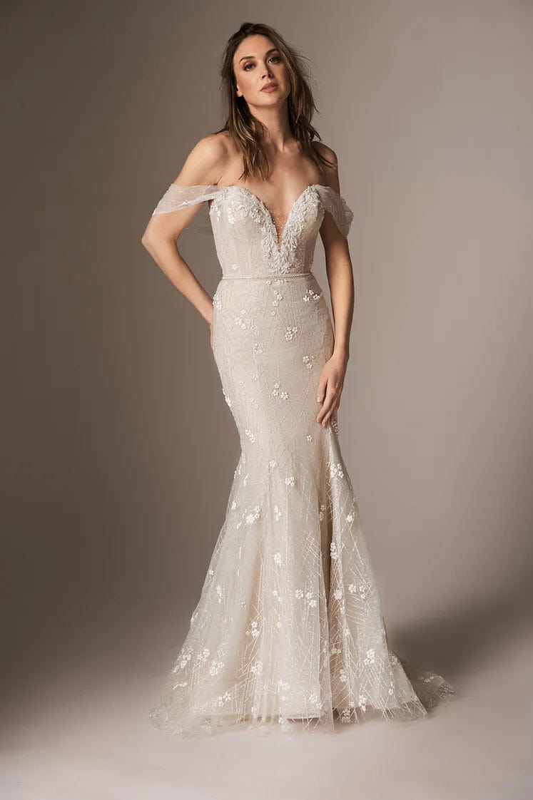 Sheath Style Silk Wedding Dresses with V Neck for a Sophisticated LookColby John Catalina L2306 - Size 6 Sheath Style Silk Wedding Dresses with V Neck for a Sophisticated LookColby John Catalina L2306 - Size 6