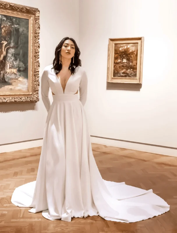 Wedding Dresses with Asymmetric Hem and Sequined Details for a Unique StyleColby John L22626 - Size 10 Wedding Dresses with Asymmetric Hem and Sequined Details for a Unique StyleColby John L22626 - Size 10