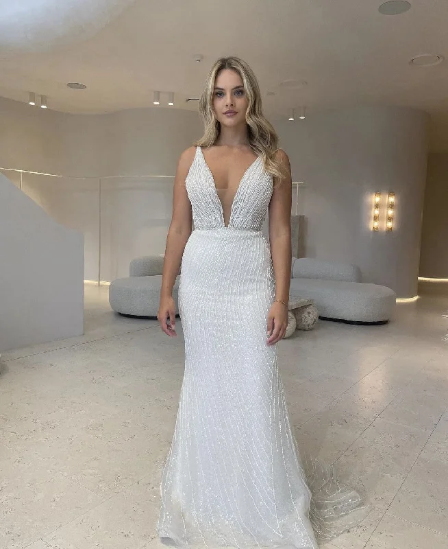 Vintage Inspired Tea Length Wedding Dresses with Embroidered FlowersCorston Couture Moonlight Vintage Inspired Tea Length Wedding Dresses with Embroidered FlowersCorston Couture Moonlight