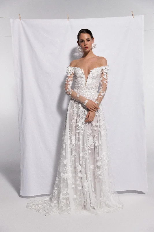 Wedding Dresses with Sheer Panels and Beaded Trim and Embroidered Paisley Patterns and Ruffled Hem and Belt and Embroidered Floral Patterns for a Sultry and Exotic LookDaalarna RPS 160 - Size 6 Wedding Dresses with Sheer Panels and Beaded Trim and Embroidered Paisley Patterns and Ruffled Hem and Belt and Embroidered Floral Patterns for a Sultry and Exotic LookDaalarna RPS 160 - Size 6