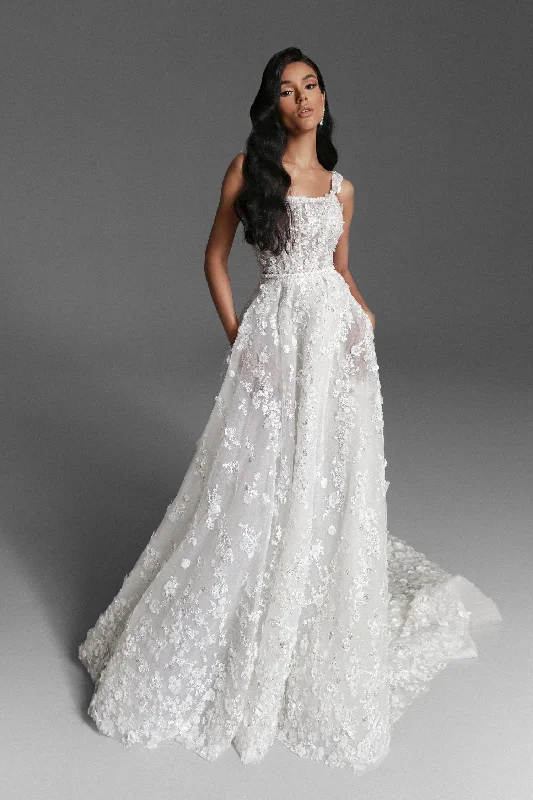 Wedding Dresses with Sequined Bodice and Chiffon Overlay for an Elegant ContrastDany Tabet Elizabeth - Size 12 Wedding Dresses with Sequined Bodice and Chiffon Overlay for an Elegant ContrastDany Tabet Elizabeth - Size 12