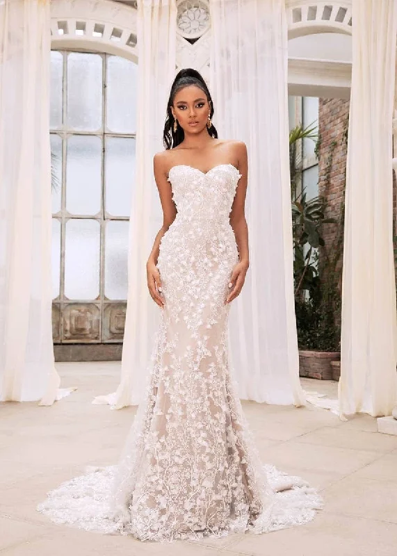 Wedding Dresses with High Neck and Embroidered Back and Sheer Sleeves for a Modest and Intricate LookDany Tabet Furia - Size 12 Wedding Dresses with High Neck and Embroidered Back and Sheer Sleeves for a Modest and Intricate LookDany Tabet Furia - Size 12