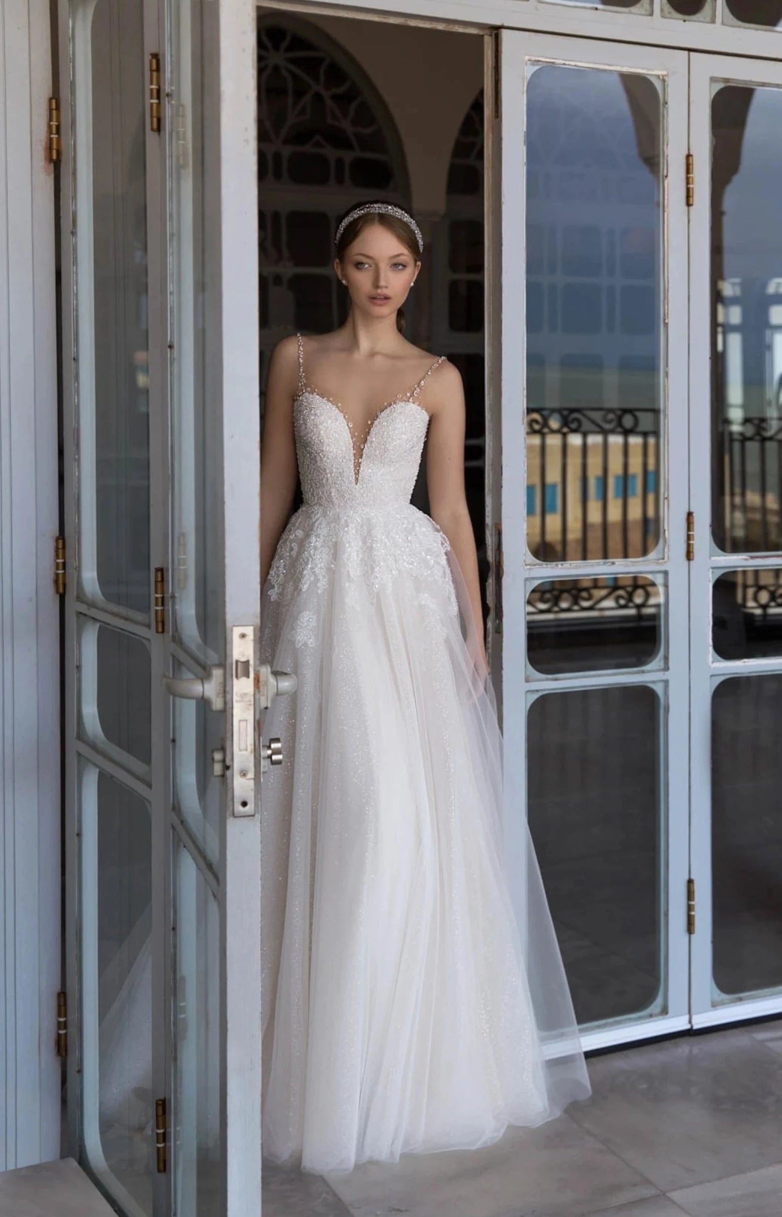 Wedding Dresses with Sheer Sleeve and Sequined Cuffs and Bow at the Waist and Embroidered Skirt and Belt and Embroidered Floral Patterns for an Elegant and Intricate LookDaria Karlozi Shimmer - Size 10 Wedding Dresses with Sheer Sleeve and Sequined Cuffs and Bow at the Waist and Embroidered Skirt and Belt and Embroidered Floral Patterns for an Elegant and Intricate LookDaria Karlozi Shimmer - Size 10