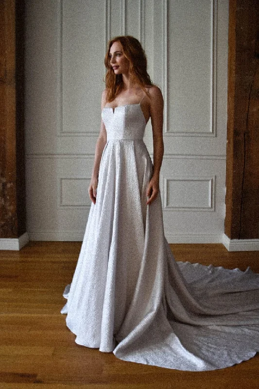 Sheath Style Silk Wedding Dresses with V Neck for a Sophisticated LookDear Heart by Carol Hannah Arya - Size 8 Sheath Style Silk Wedding Dresses with V Neck for a Sophisticated LookDear Heart by Carol Hannah Arya - Size 8