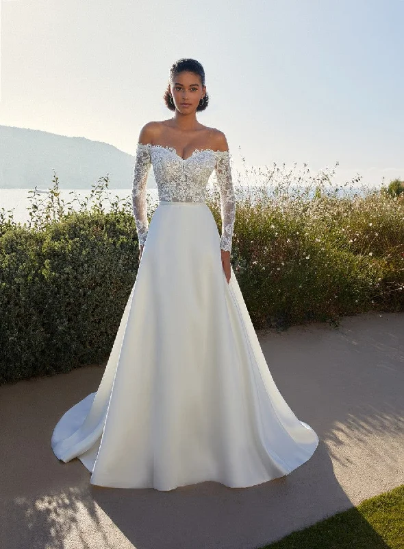 Wedding Dresses with Sequined Fringe and Tulle Overlay and High Low Hem for a Dazzling and Playful LookDemetrios 8121 - Size 24 Wedding Dresses with Sequined Fringe and Tulle Overlay and High Low Hem for a Dazzling and Playful LookDemetrios 8121 - Size 24