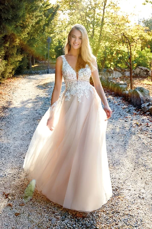 Lace Trimmed Wedding Dresses with Backless Design for a Sexy VibeEddy K. Adele - Size 14 Lace Trimmed Wedding Dresses with Backless Design for a Sexy VibeEddy K. Adele - Size 14