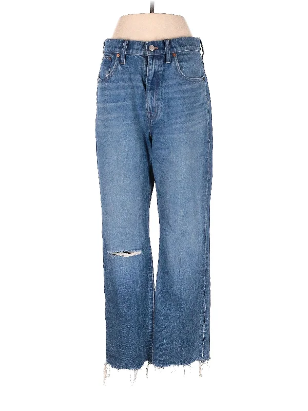 Bootcut denim jeans in a classic dark wash for a timeless appearanceHigh-Rise Bootleg Jeans Bootcut denim jeans in a classic dark wash for a timeless appearanceHigh-Rise Bootleg Jeans