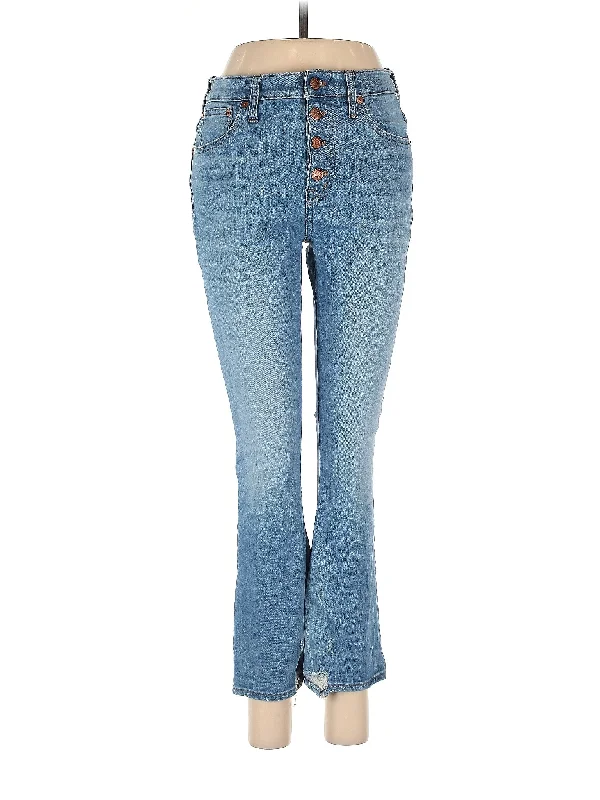 Denim jeans for a skiing holiday to wear under ski pantsHigh-Rise Bootleg Jeans in Light Wash Denim jeans for a skiing holiday to wear under ski pantsHigh-Rise Bootleg Jeans in Light Wash