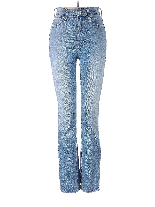 Denim jeans with a raw - edge hem for a rugged and unfinished lookHigh-Rise Bootleg Jeans in Light Wash Denim jeans with a raw - edge hem for a rugged and unfinished lookHigh-Rise Bootleg Jeans in Light Wash