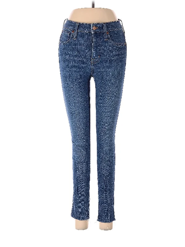 Lightweight denim jeans for warm seasons like summerHigh-Rise Skinny Jeans in Medium Wash Lightweight denim jeans for warm seasons like summerHigh-Rise Skinny Jeans in Medium Wash