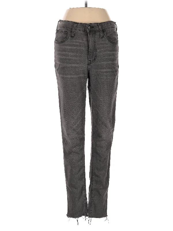 Side - slit denim jeans for added mobility and a modern and stylish lookHigh-Rise Straight-leg Jeans Side - slit denim jeans for added mobility and a modern and stylish lookHigh-Rise Straight-leg Jeans