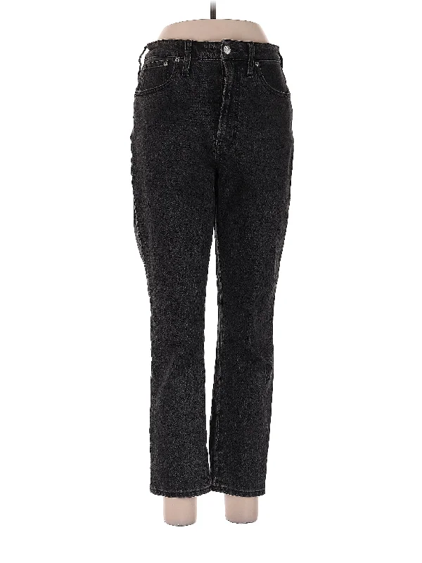 Bootcut denim jeans in a classic dark wash for a timeless appearanceHigh-Rise Straight-leg Jeans in Dark Wash