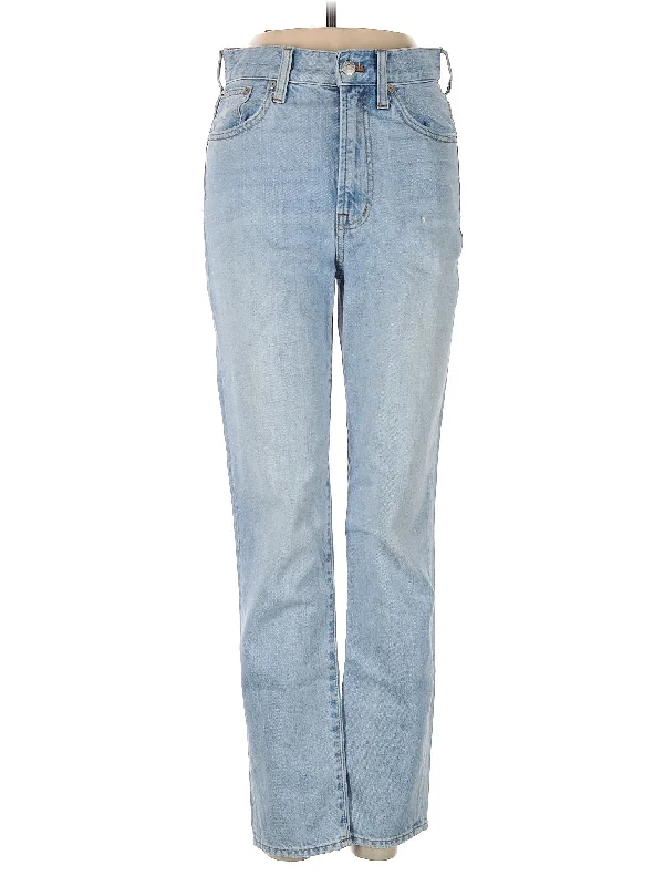 Dark - wash denim jeans with a sleek and sophisticated look for formal occasionsHigh-Rise Straight-leg Jeans in Light Wash Dark - wash denim jeans with a sleek and sophisticated look for formal occasionsHigh-Rise Straight-leg Jeans in Light Wash