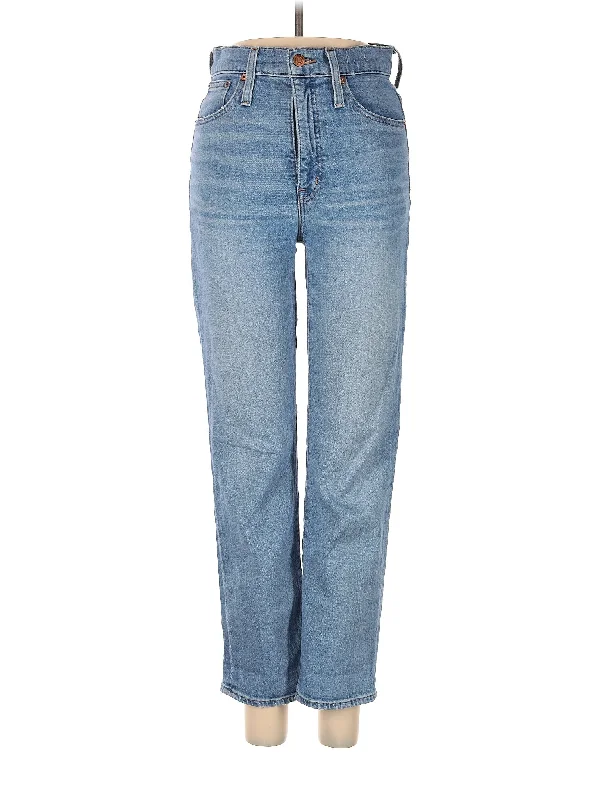Button - fly denim jeans in a traditional Western styleHigh-Rise Straight-leg Jeans in Light Wash Button - fly denim jeans in a traditional Western styleHigh-Rise Straight-leg Jeans in Light Wash