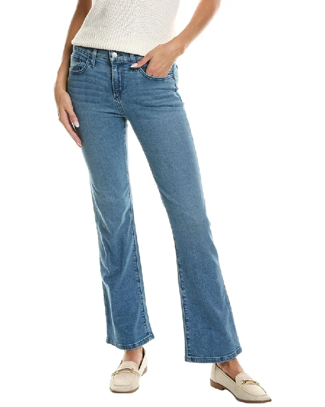 Boyfriend - style loose - fit denim jeans with a casual and laid - back vibeJOE'S Jeans Petite Bootcut