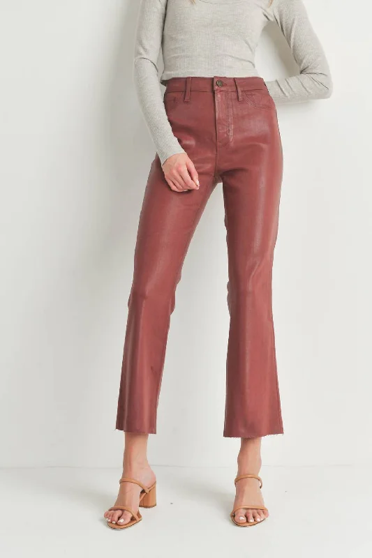 Denim jeans for a picnic in the park with a relaxed and comfortable fitKnox Jeans In Coated Brick Denim jeans for a picnic in the park with a relaxed and comfortable fitKnox Jeans In Coated Brick