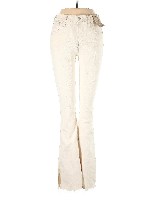 Denim jeans for a pet - walking session for a laid - back and practical lookLow-Rise Flare Jeans Denim jeans for a pet - walking session for a laid - back and practical lookLow-Rise Flare Jeans