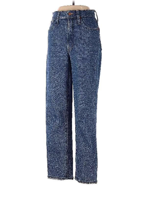 Celebrity - endorsed denim jeans popularized by famous personalitiesLow-Rise Wide-leg Jeans in Medium Wash Celebrity - endorsed denim jeans popularized by famous personalitiesLow-Rise Wide-leg Jeans in Medium Wash