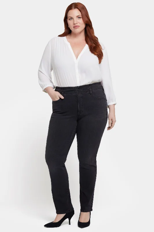 High - rise denim jeans with a tummy - control panel for a more comfortable fitMarilyn Straight Jeans In Plus Size - Cordoba Cliff High - rise denim jeans with a tummy - control panel for a more comfortable fitMarilyn Straight Jeans In Plus Size - Cordoba Cliff