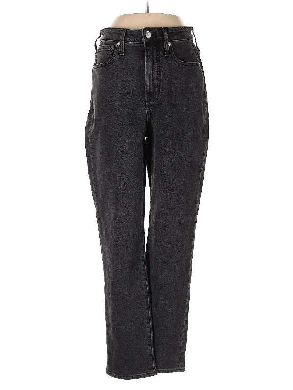 Denim jeans for a beach vacation when paired with a swimsuit cover - upMid-Rise Boyjeans Jeans Denim jeans for a beach vacation when paired with a swimsuit cover - upMid-Rise Boyjeans Jeans