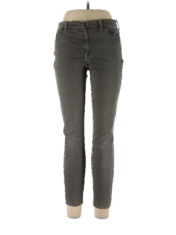 Denim jeans for a preppy - style ensemble with a polo shirt and loafersMid-Rise Skinny Jeans Denim jeans for a preppy - style ensemble with a polo shirt and loafersMid-Rise Skinny Jeans