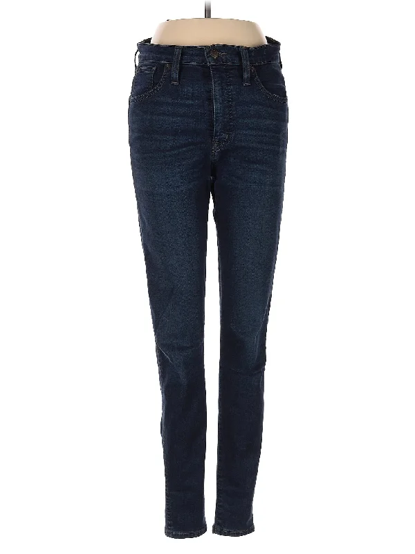 Stretch - cotton blend denim jeans for enhanced flexibility and comfortMid-Rise Skinny Jeans in Dark Wash Stretch - cotton blend denim jeans for enhanced flexibility and comfortMid-Rise Skinny Jeans in Dark Wash