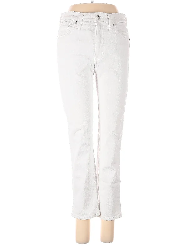Denim jeans for a job interview in a creative or casual - dress - code fieldMid-Rise Straight-leg Jeans Denim jeans for a job interview in a creative or casual - dress - code fieldMid-Rise Straight-leg Jeans