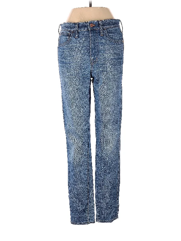 Elastic - waist denim jeans for maximum comfort and flexibilityMid-Rise Straight-leg Jeans in Medium Wash Elastic - waist denim jeans for maximum comfort and flexibilityMid-Rise Straight-leg Jeans in Medium Wash