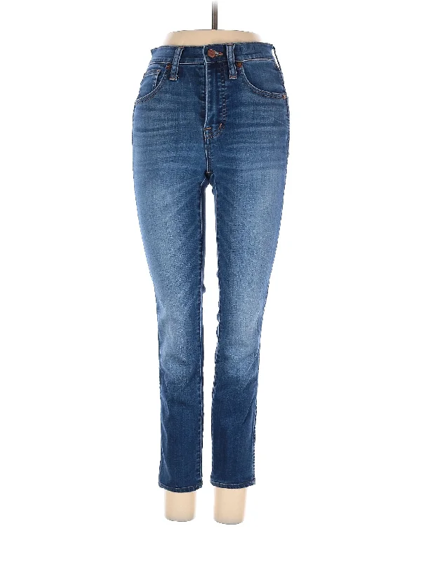 Denim jeans for a fashion show as part of a unique and eye - catching outfitMid-Rise Straight-leg Jeans in Medium Wash Denim jeans for a fashion show as part of a unique and eye - catching outfitMid-Rise Straight-leg Jeans in Medium Wash