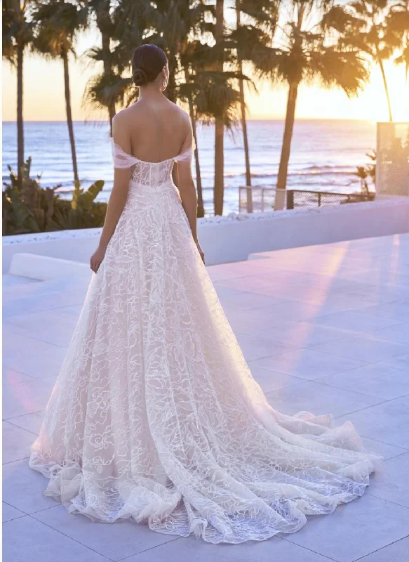 Organza Wedding Dresses with Sparkly Appliques and Beaded Waist for a Fairy Tale LookPronovias Polaris Organza Wedding Dresses with Sparkly Appliques and Beaded Waist for a Fairy Tale LookPronovias Polaris