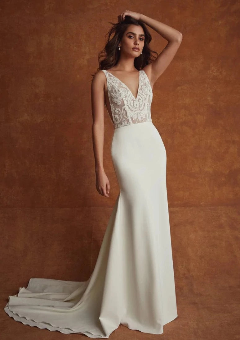 Elegant Ball Gown Wedding Dresses with Cathedral Train for LadiesSarah Seven Easton