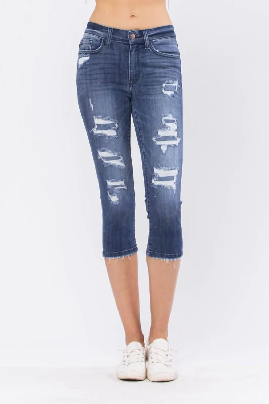 Denim jeans for a business - casual setting when paired with a blazer and dress shoesSkinny Fit Capri Jean In Dark Wash Denim jeans for a business - casual setting when paired with a blazer and dress shoesSkinny Fit Capri Jean In Dark Wash