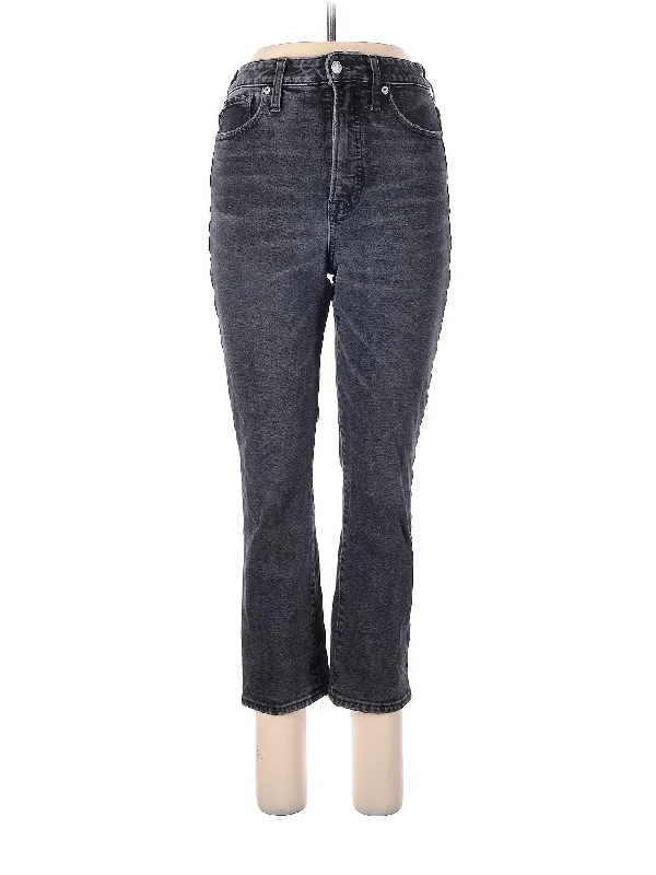 Retro - style denim jeans from a specific era such as the 50s or 60sStraight-leg Jeans in Dark Wash Retro - style denim jeans from a specific era such as the 50s or 60sStraight-leg Jeans in Dark Wash