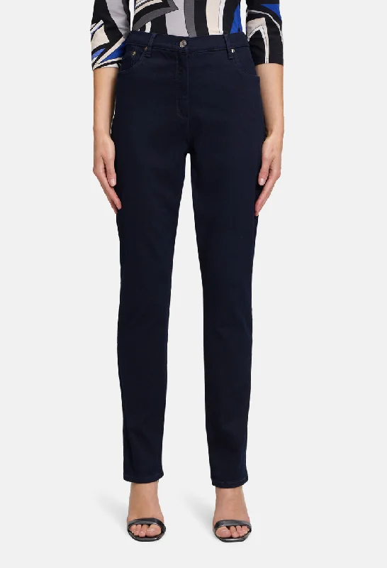 Denim jeans for curvy figures with a contoured fit to enhance curvesStretch Jeans with high waist Denim jeans for curvy figures with a contoured fit to enhance curvesStretch Jeans with high waist