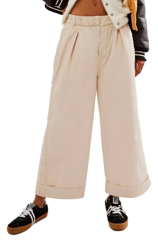 Trousers with side slits for women in a modern designAfter Love Cuff Pant In Sandshell Trousers with side slits for women in a modern designAfter Love Cuff Pant In Sandshell