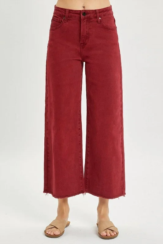 Corduroy skinny pants for women in a modern fitCabernet All Day Pants In Wine