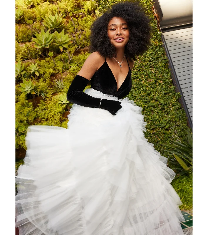 Satin Party Dresses with Floral Embroidery for Ladies' Romantic AppealCarrie A-Line Ruffled Mesh Ball Gown With Gloves Satin Party Dresses with Floral Embroidery for Ladies' Romantic AppealCarrie A-Line Ruffled Mesh Ball Gown With Gloves