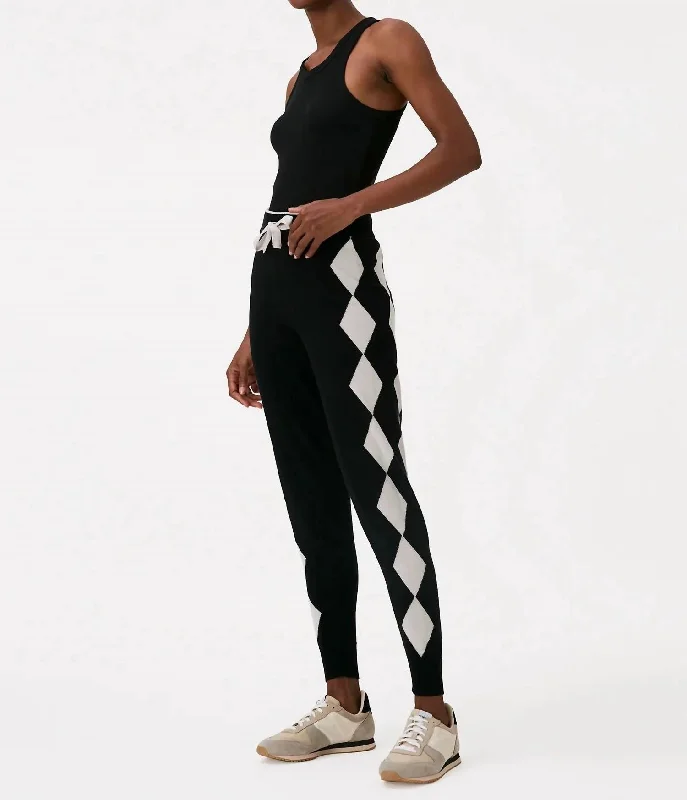 Corduroy wide leg jeans for women in a classic and comfortable styleCotton And Silk Diamond Jogger Pant In Black Corduroy wide leg jeans for women in a classic and comfortable styleCotton And Silk Diamond Jogger Pant In Black