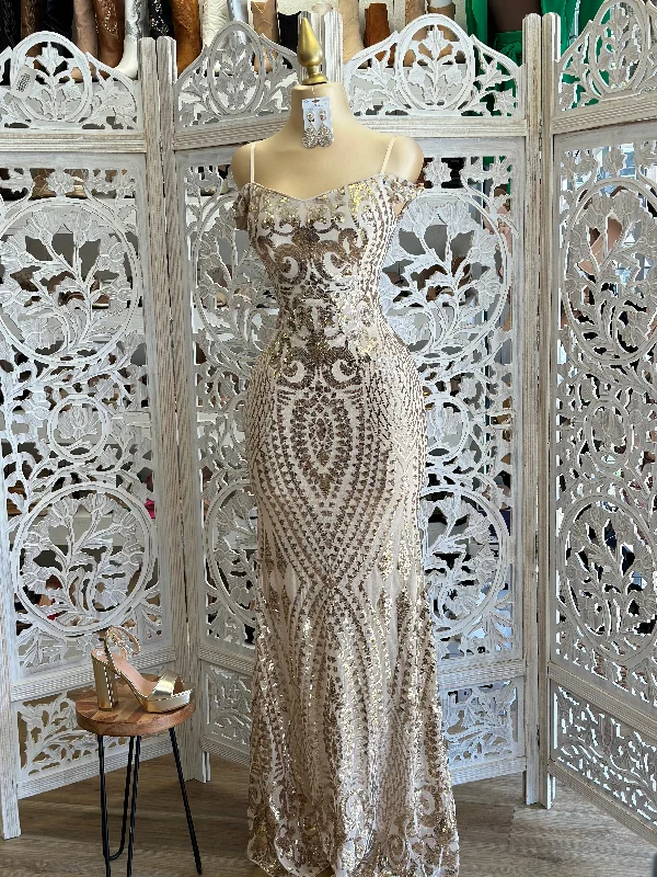 Party Dresses with Metallic Studs and Leather Trim for Ladies' Edgy and Rocker LookGold and White Sequin Design Gown Party Dresses with Metallic Studs and Leather Trim for Ladies' Edgy and Rocker LookGold and White Sequin Design Gown