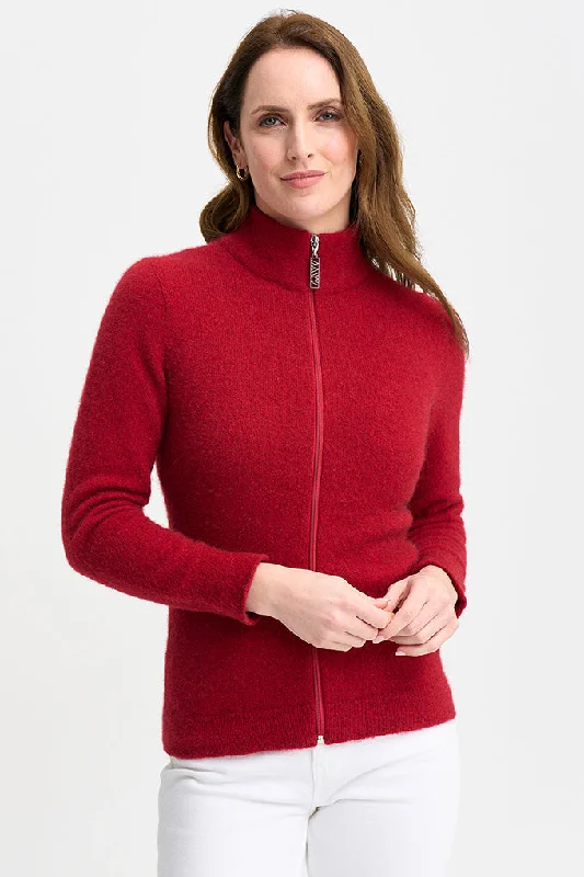 Fitted jackets with a gathered and pleated waist for a more flattering and feminine lookJaya Jacket Fitted jackets with a gathered and pleated waist for a more flattering and feminine lookJaya Jacket