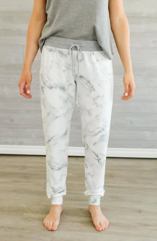 Corduroy bootcut pants for women in a classic and comfortable styleMarble Jogger In Ivory Corduroy bootcut pants for women in a classic and comfortable styleMarble Jogger In Ivory