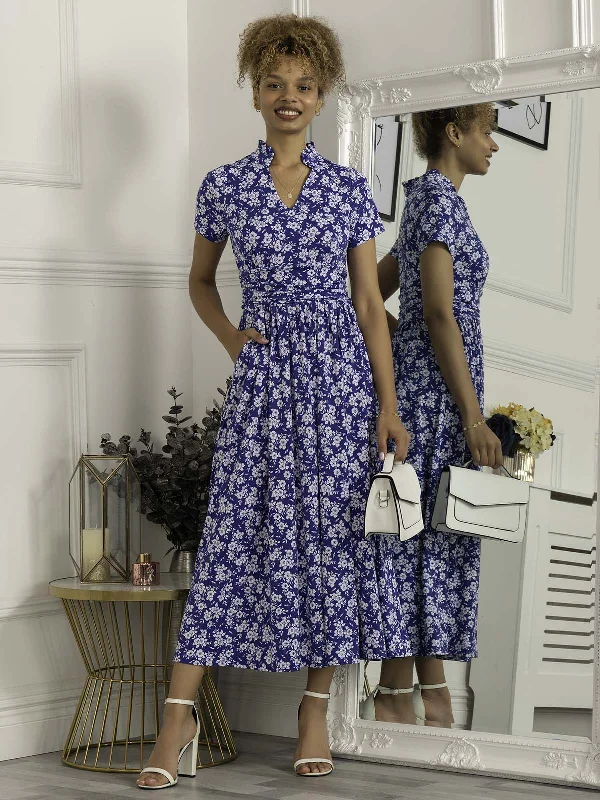 Metallic Party Dresses with Sequined Straps for Ladies' New Year's Eve PartiesMarbouka Stand Collar Maxi Dress, Blue Floral Metallic Party Dresses with Sequined Straps for Ladies' New Year's Eve PartiesMarbouka Stand Collar Maxi Dress, Blue Floral