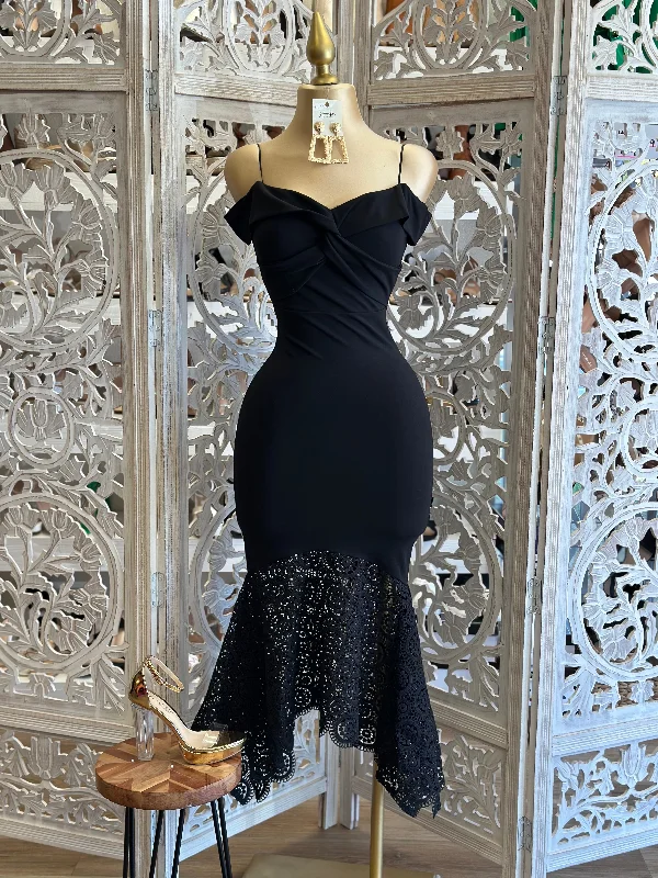 Sheath Style Velvet Party Dresses for Ladies' Evening GalasOff Shoulder Black Lace Bottom Dress Sheath Style Velvet Party Dresses for Ladies' Evening GalasOff Shoulder Black Lace Bottom Dress