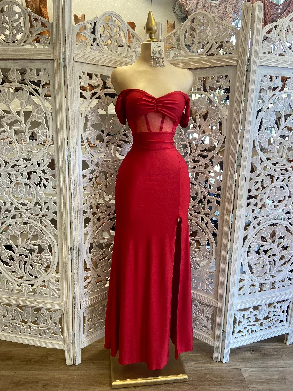 Party Dresses with High Low Sheer Skirt and Embroidered Birds for Ladies' Nature Inspired and Dramatic LookWine Corset Mesh Formal Dress Party Dresses with High Low Sheer Skirt and Embroidered Birds for Ladies' Nature Inspired and Dramatic LookWine Corset Mesh Formal Dress