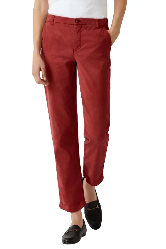 Tapered leg pants for women in a modern fitWomen's Mitchell Roll Cuff Chino Pant In Crimson Tapered leg pants for women in a modern fitWomen's Mitchell Roll Cuff Chino Pant In Crimson